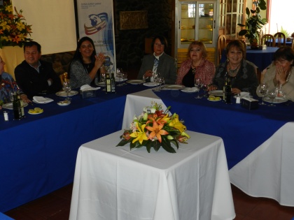 Edison Perez, Elizabeth Araos, Laura Jara, Patricia Villegas, Eliana Cabello y Yolanda Pablo