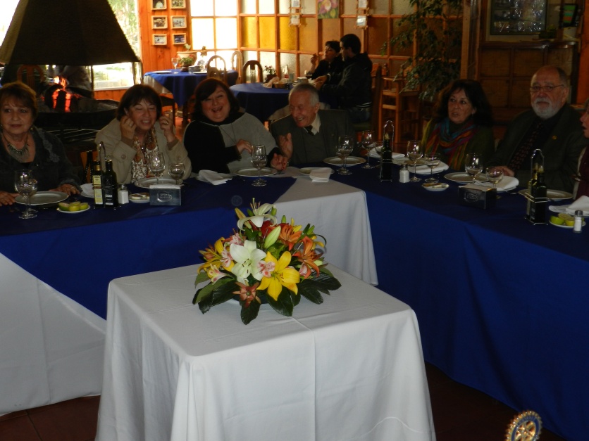 Eliana Cabello, Yolanda Pablo, Gabriela Marin, Joaquin Larrain, Silvia Ibarra y Noel Fontanes